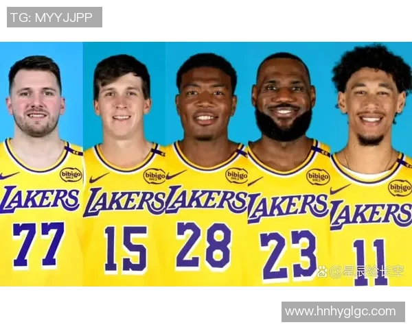 湖人对决费城76人激战正酣明星球员齐聚一堂争夺胜利荣耀 湖人对决费城76人激战正酣明星球员齐聚一堂争夺胜利荣耀